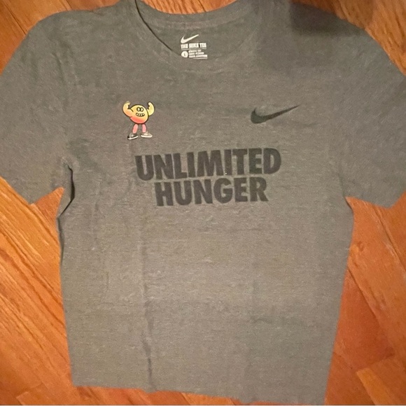 Nike tshirt size large - Picture 2 of 3